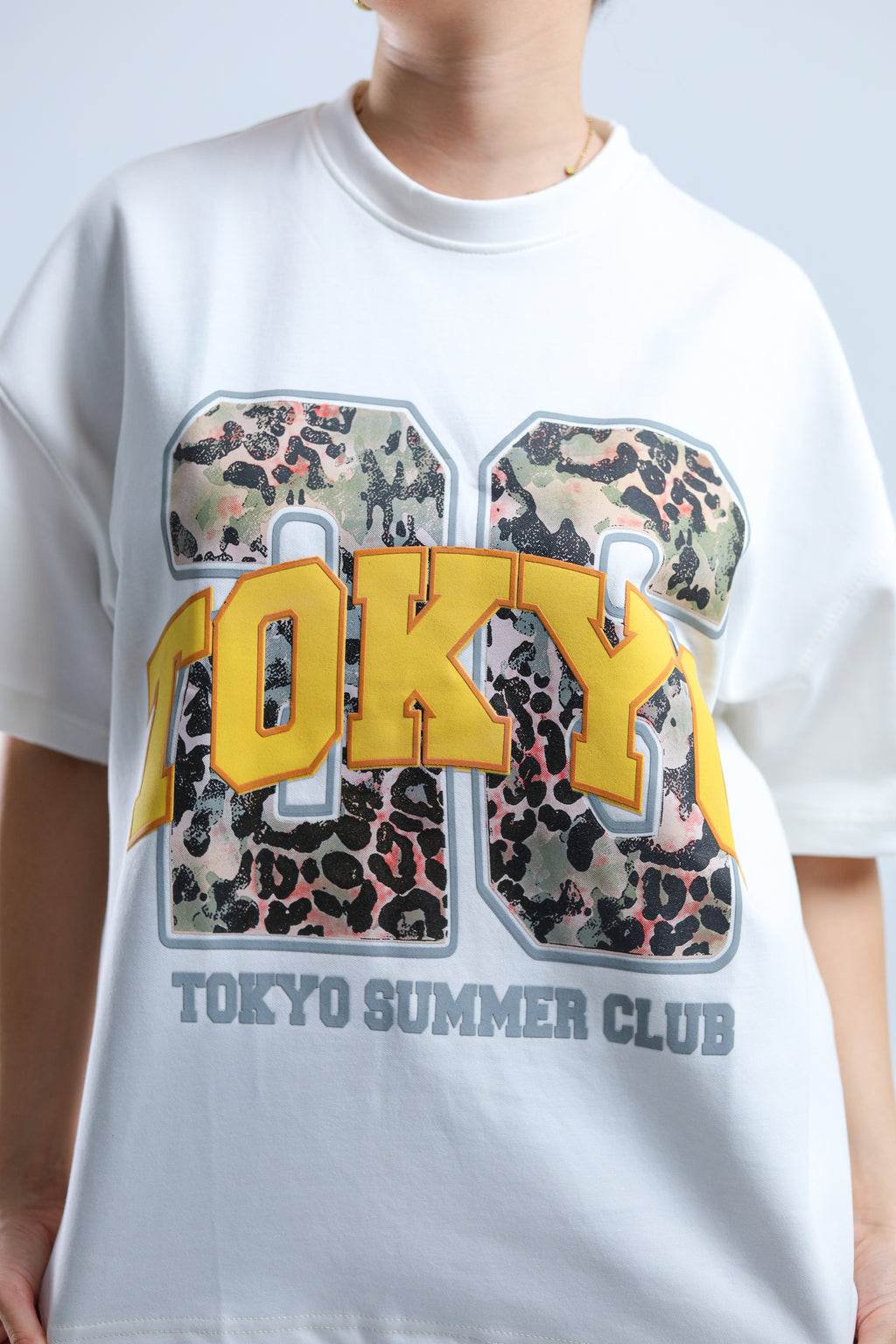 Tokyo 26 Boxy Tee - Black / White / Cyan